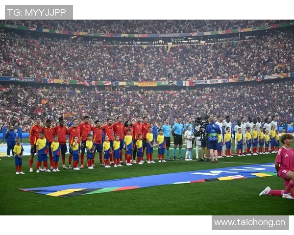 土耳其足球超级联赛激战正酣 球迷热议新赛季夺冠热门与焦点对决 土耳其足球超级联赛激战正酣 球迷热议新赛季夺冠热门与焦点对决