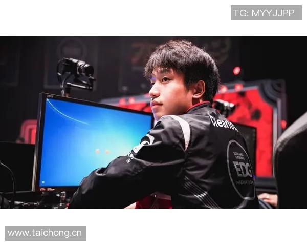 EDG以57分稳居世界冠军杯积分榜首位争夺战愈发激烈 EDG以57分稳居世界冠军杯积分榜首位争夺战愈发激烈