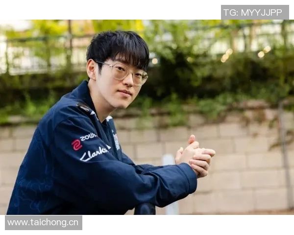 LNG战队在世界大师赛中以85分稳居积分榜首位,展现强大实力 LNG战队在世界大师赛中以85分稳居积分榜首位,展现强大实力