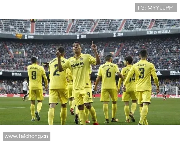 广州足球队近期状态分析与未来发展趋势探讨 广州足球队近期状态分析与未来发展趋势探讨